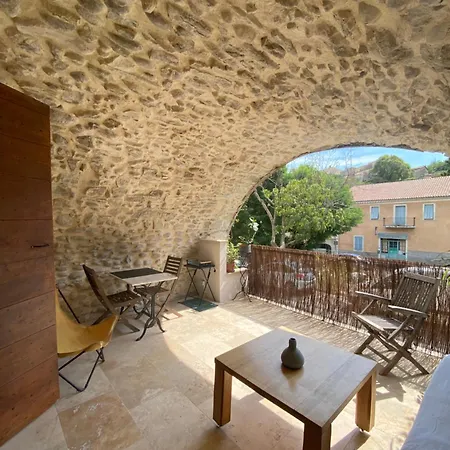 Dans Maison De Village Provencal Apartment